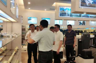 汕頭市領導前往唯賽勃子公司奧斯博調(diào)研